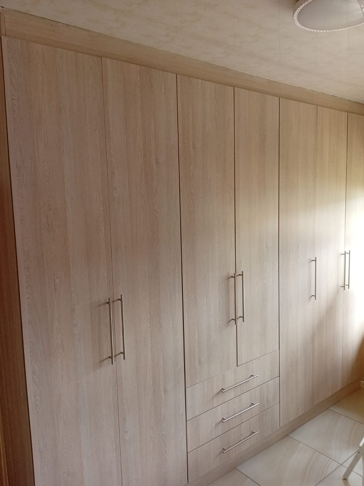 Built-in wooden wardrobe
