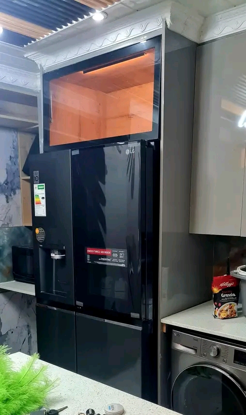 Scullery / appliance bay