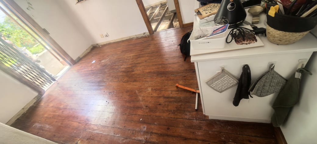 Hardwood floor finish