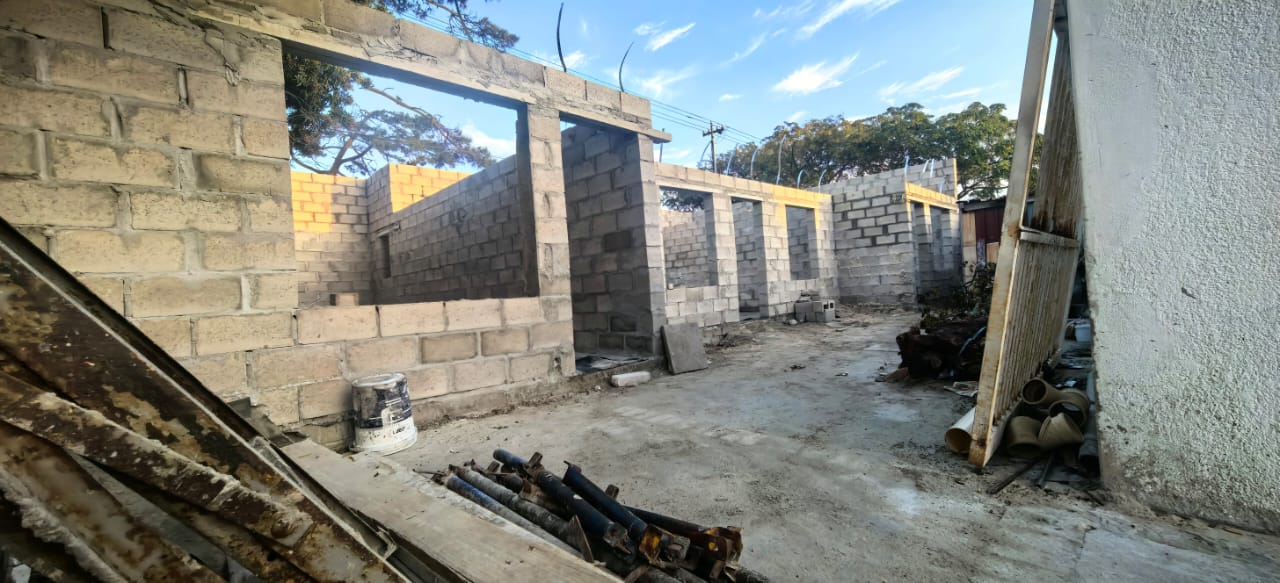 New build block walls up