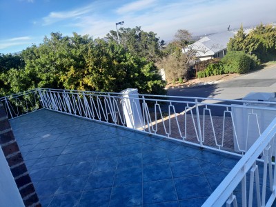 Patio balustrade with tiled deck