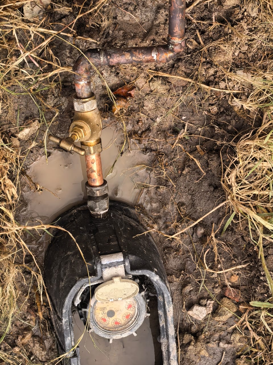 Water meter & isolation valve